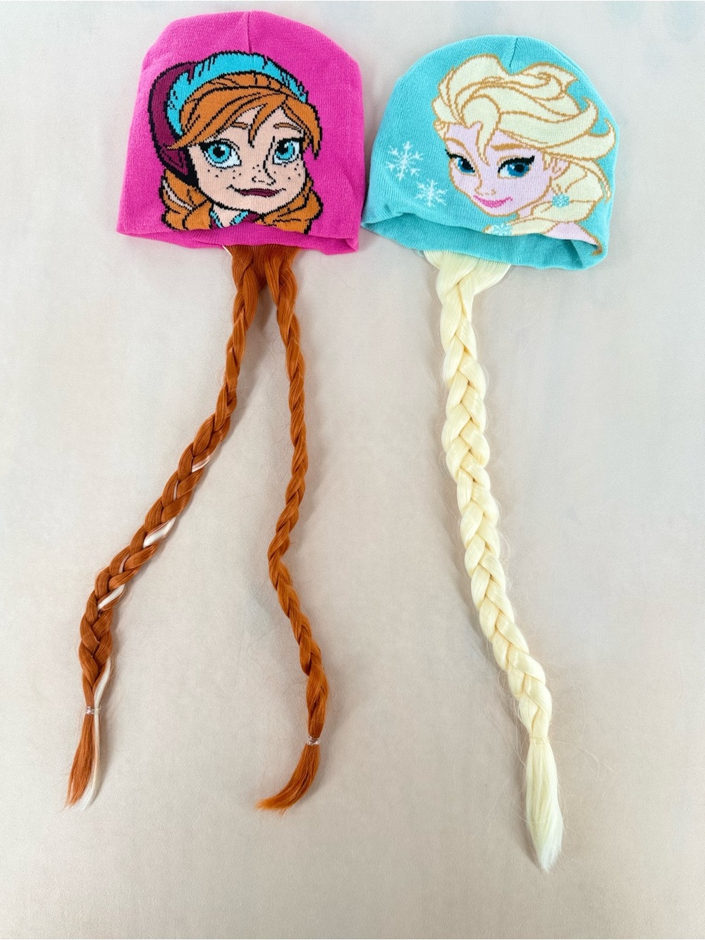 Disney Frozen Anna & Elsa Braid Beanie Hat Set